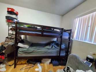 Bunk bed