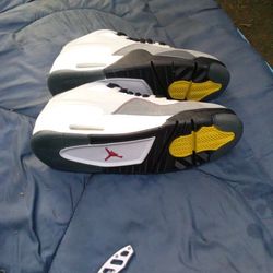 ***Jordan 4 RN Size 11.5 Men's***