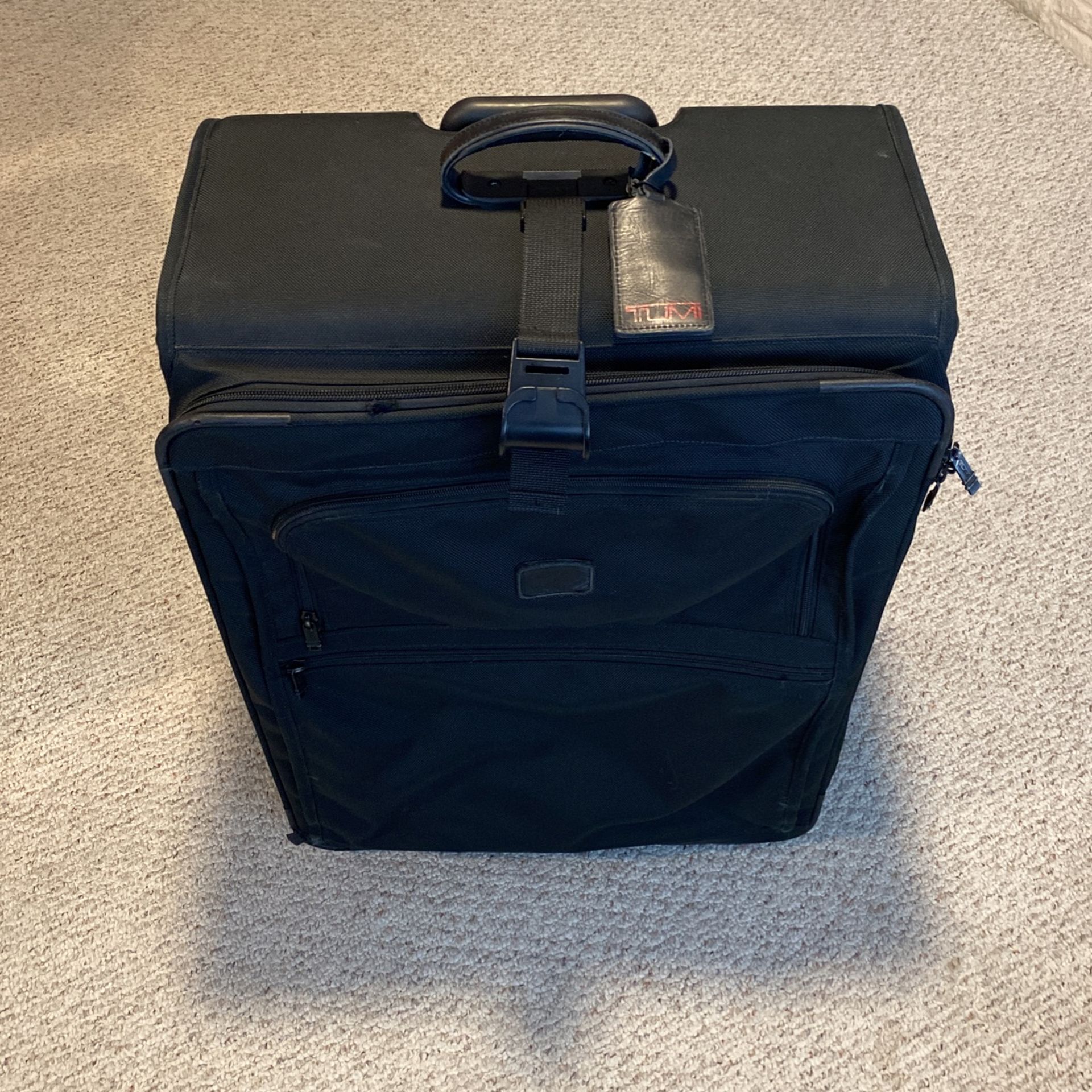 Tumi Large Ballistic Nylon Suitcase for Sale in WA OfferUp