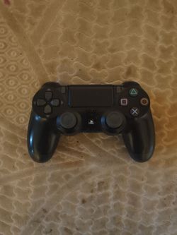PlayStation 4 controller