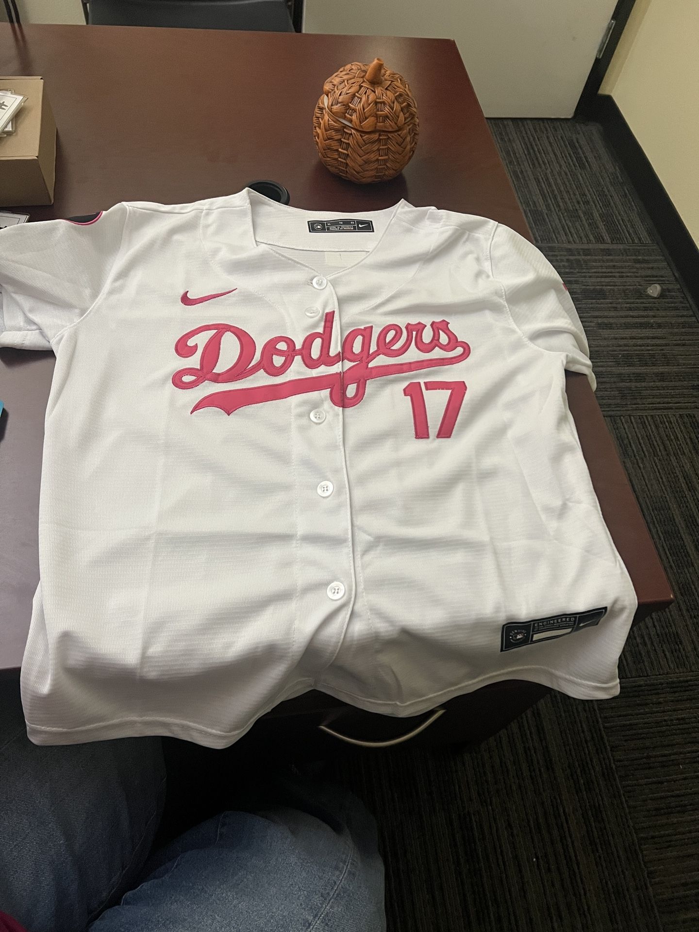 Nike MLB Ohtani #17 Jersey – XL –