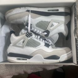 Jordan’s Military Black And White 4 