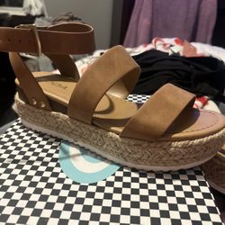 Soda®️Platform Wedge Sandals Women’s Size 7 1/2