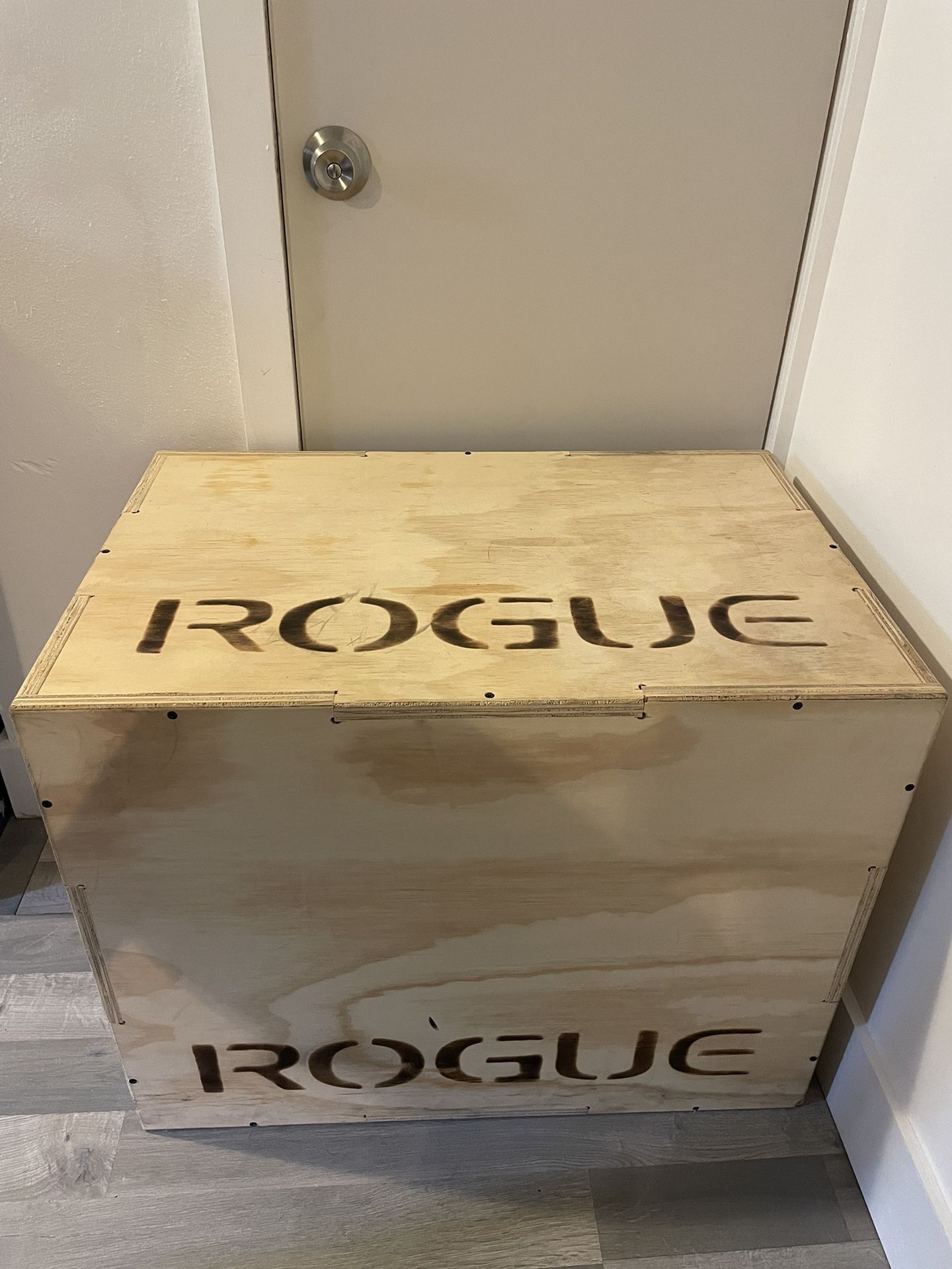 Rogue Jump Box 