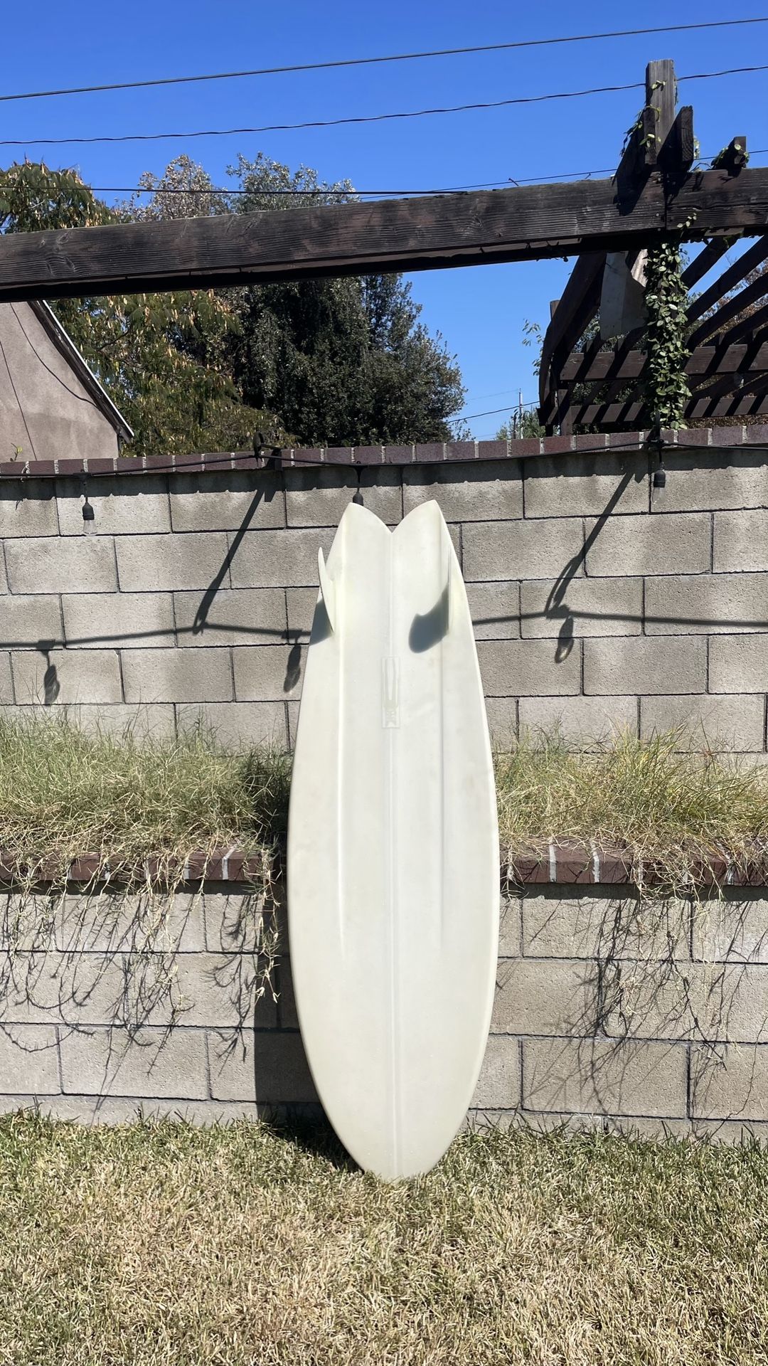 Critters Toy Co Fish Surfboard 5’7