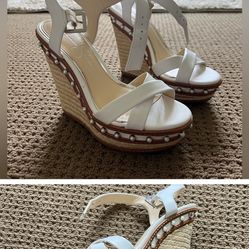 Jessica Simpson Wedge. Size 7