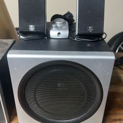 Logitech Z-2300 THX Certified 2.1  Speakers 
