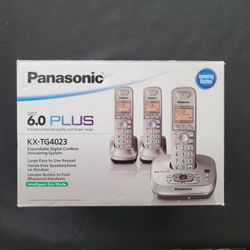 Panasonic KX-TG4023 DECT 6.0 3-Handset Answering System Caller ID Gold