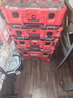 Milwaukee packoutroller plus 3 boxes