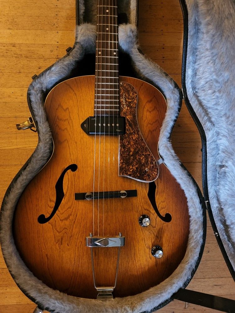 Godin 5th Avenue Kingpin Hollowbody Guitar W/ Tkl Hardcase