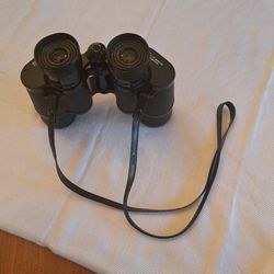 Bushnell Binoculars Insta- Focus