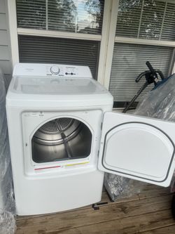 Insignia Sensor Dry Electric Dryer White