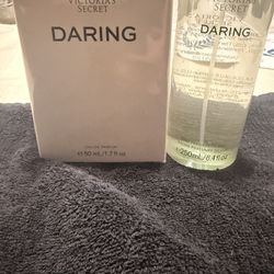 Victoria Secret Daring Perfume Y Body Spray Women