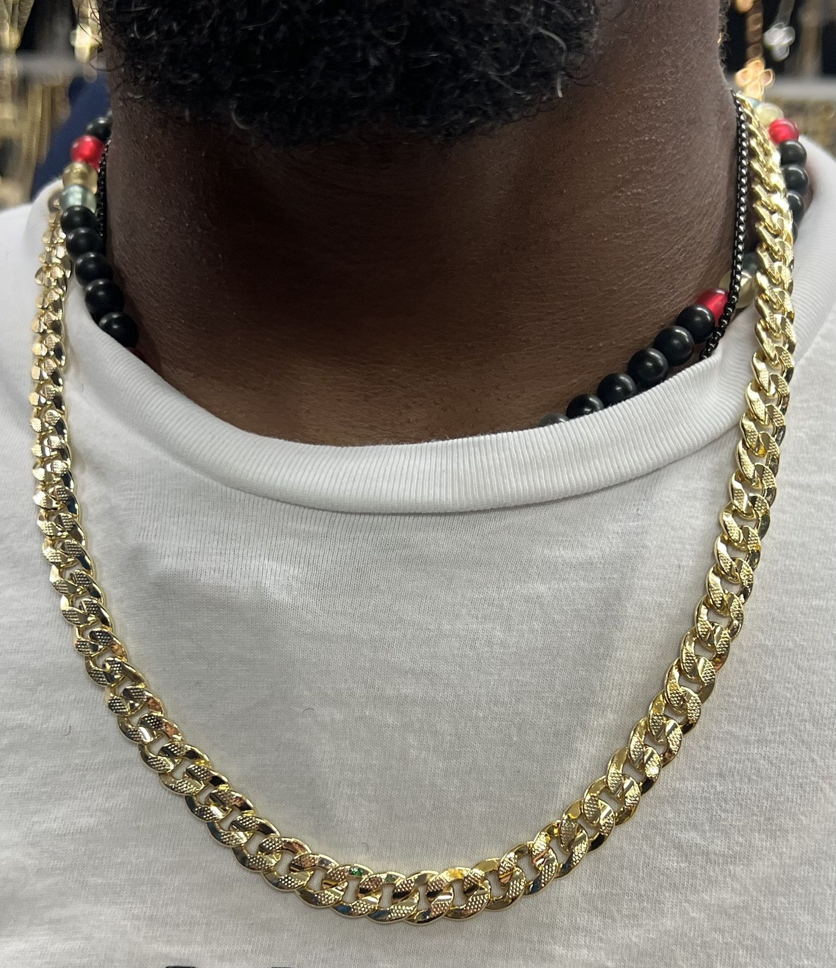 10mm diamond cut Cuban necklace available in20”22”24” long ✅✅✅
