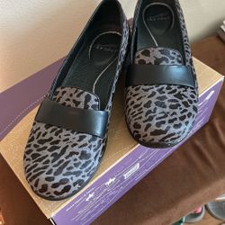 Dansko Cheetah Hair Ladies Shoes