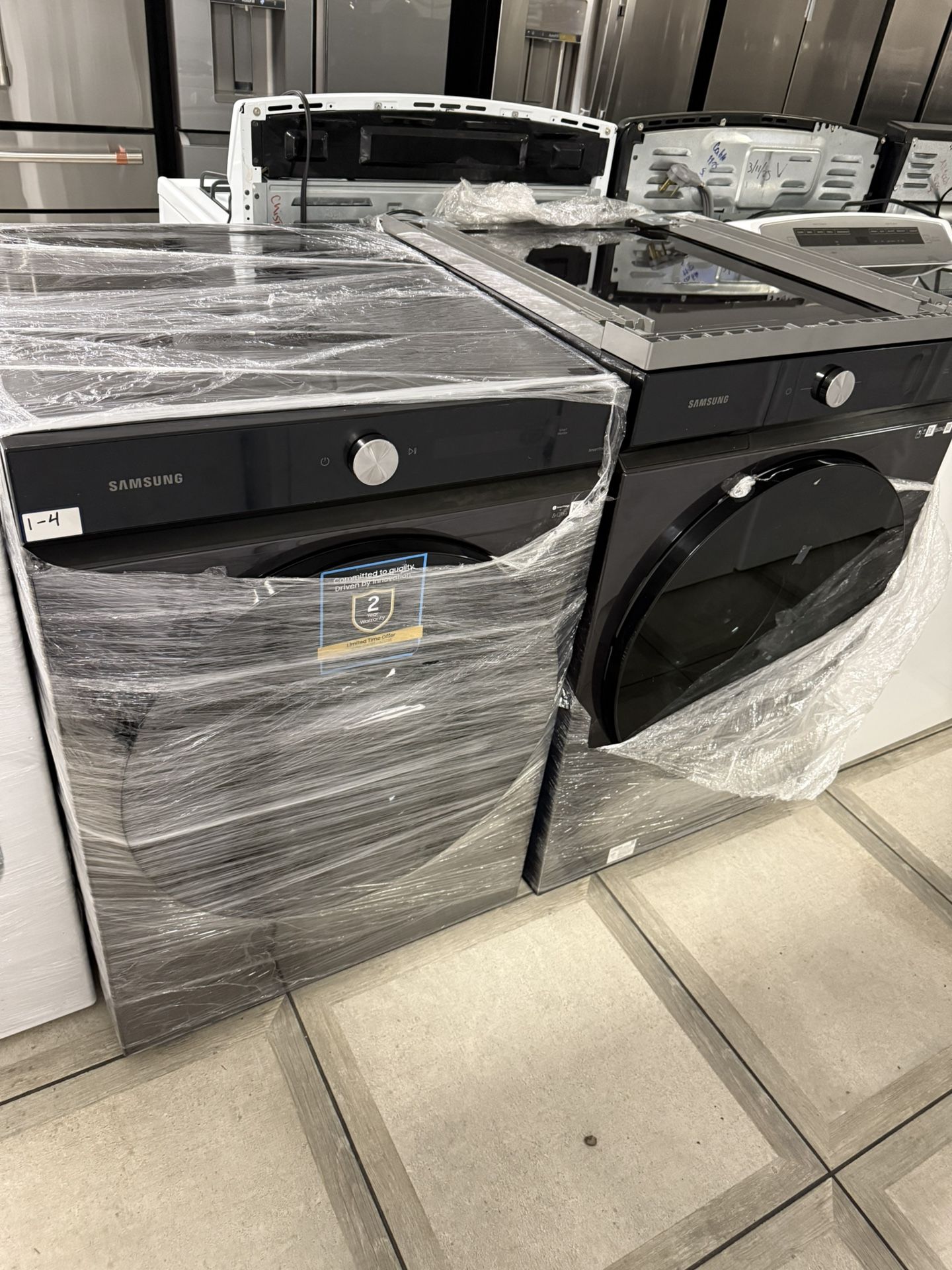 10%off Black Friday Bespoke 5.3 cu. ft. Ultra-Capacity Smart Front Load Washer in Brushed Black with Super Speed Wash