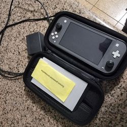 Nintendo Switch Lite+charger+accessories