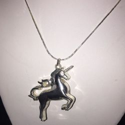 Pendant unicorn 🦄 13" long not silver $25