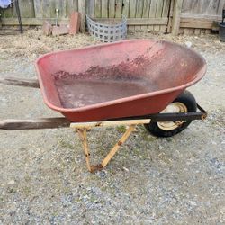 Wheelbarrow  Good Condition 👍 $30