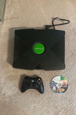 Original Xbox Console Bundle with Controller and one game