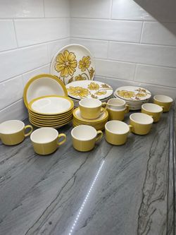 Vintage 42 pc McCoy Mount Pottery Floral Dishware