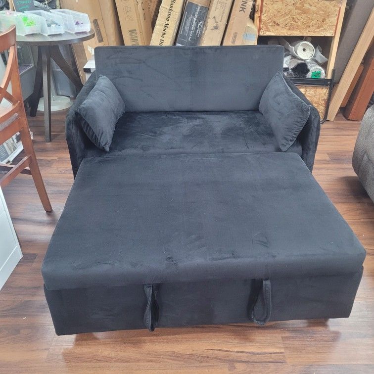 New Black Pull Out Sleeper Loveseat