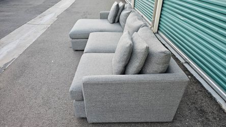 FREE DELIVERY!!! Crate & Barrel "Lounge Deep" 2pc Sectional Couch GRAY ($4.2K Retail...65% OFF!!!)