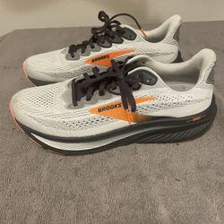 Brooks Ghost 