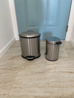 Trash bin. Brand new