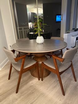 Set or 4 Dining Chairs - FREE TABLE