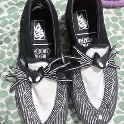 Nightmare before Christmas vans mens6 women’s 4