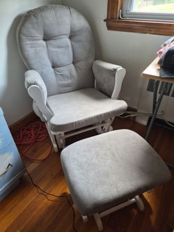 Nursery chair