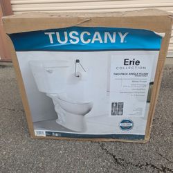 Tuscani Erie Collection Toilet Brand New 