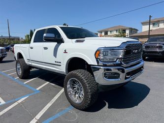 2022 RAM 2500 Limited 6.7 Cummins Diesel 4x4 BDS Lift Kit