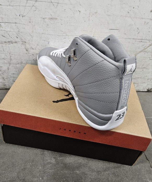 Jordan 12 Retro 