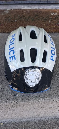 Bike helmet for infant. 3-5 years old. Minor defect.