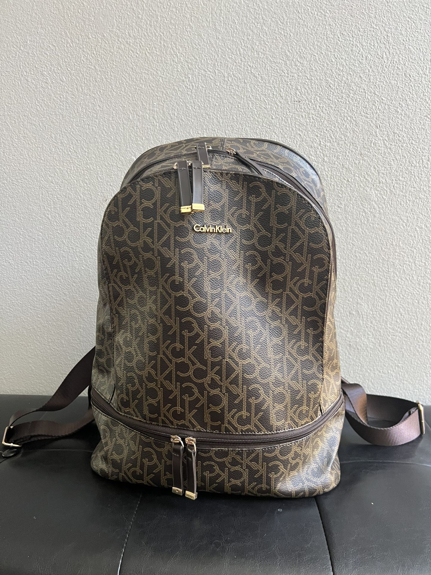 Travel Backpack For Women. Calvin Klein