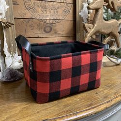 Plaid Christmas decor