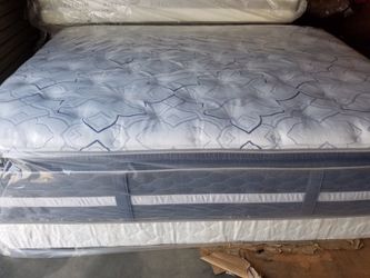 Queen super Pillowtop mattresses
