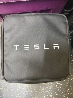 Tesla mobile charger