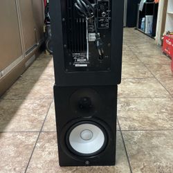 YAMAHA HS8 SPEAKERS