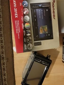 Poineer Touchscreen Stereo