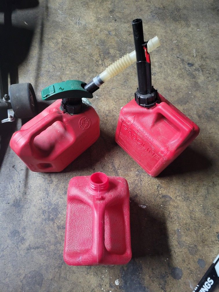 1 gallon gas can