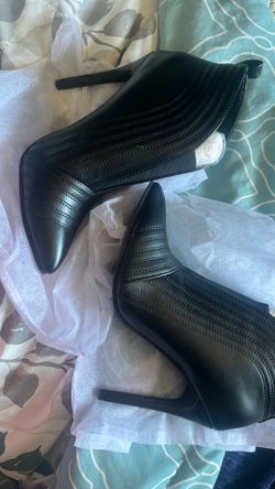 Brand New Black High heels size 7.5 (38) euro