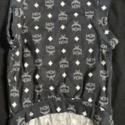 Logo Pet Tee Medium Or Large