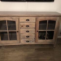 Entertainment Center/ Sideboard / Tv Stand