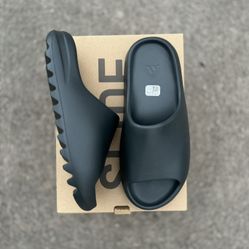 Adidas Yeezy Slide Dark Onyx