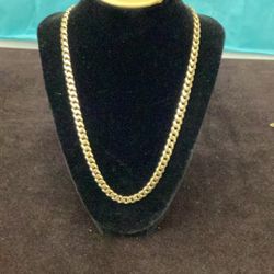 Gold chain 