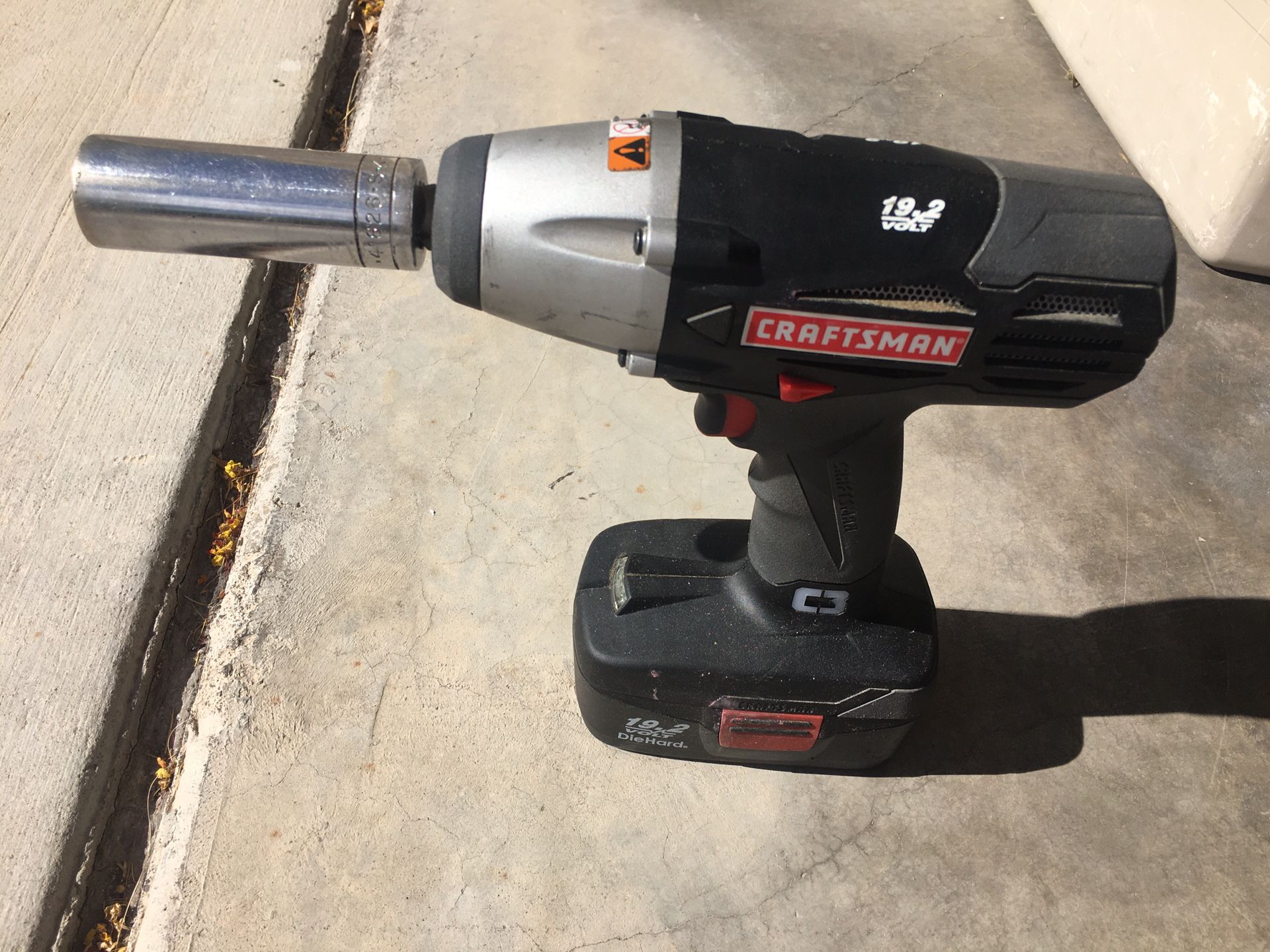 Craftsman impact wrench and 19.2 volt battery and charger