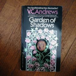 Garden Of Shadows By VC Andrews Softcover book
